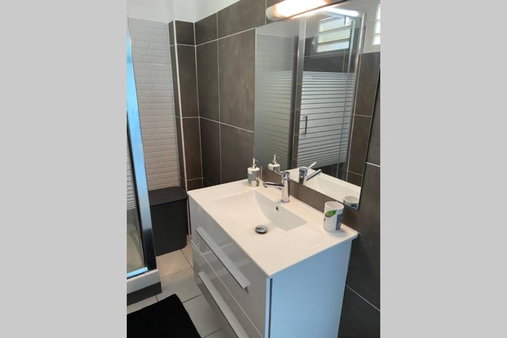 Appartement L' AURé à Le Lamentin Extérieur photo